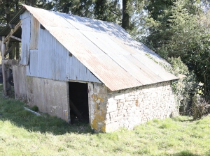 Detached Country House with Outbuildings