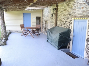 Detached Country House with Large Garden