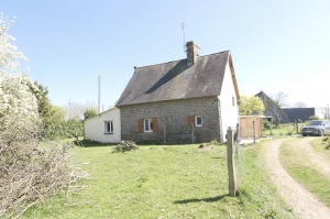 Detached Country House with Garden