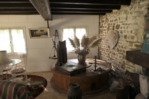 Characterful Country House, Bordered by the River