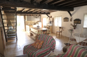 Characterful Country House, Bordered by the River