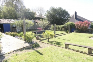 Large Detached House with Landscaped Garden