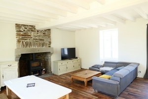 Detached Manor House Style Property with Garden