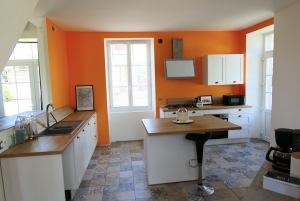 Detached Manor House Style Property with Garden