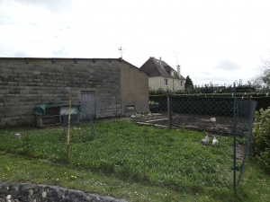 Building to Renovate and Develop into A Home