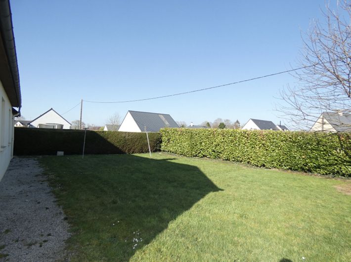 Detached House with Garden