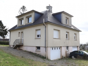 Detached House Divided into Two with Garden