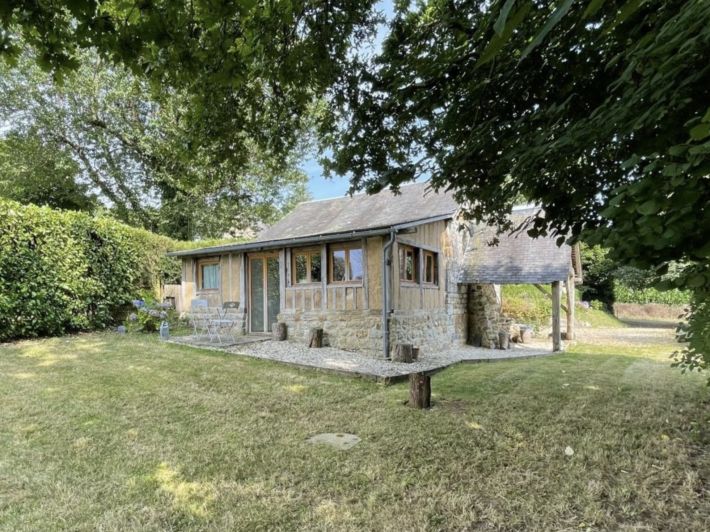 Superb Cottage in the Countryside