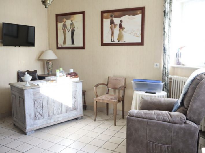 Large and Lovely Town House with Garden