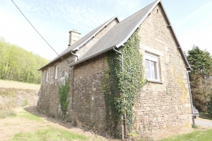Detached Country House with Open Panoramic Views