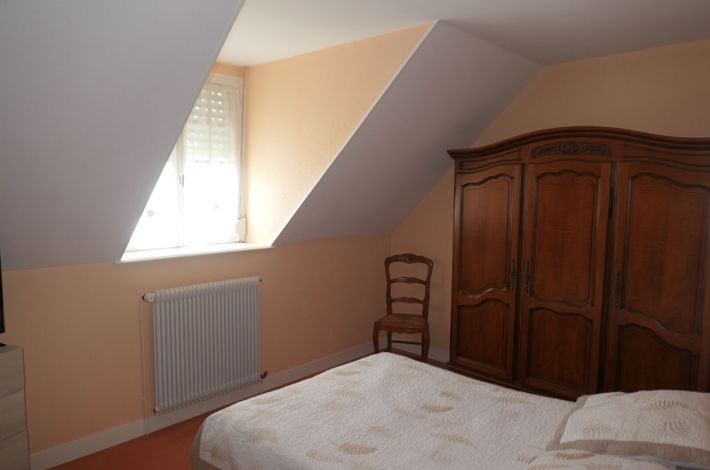 Detached House and Garden and Garage