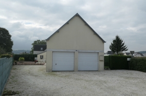 Detached House and Garden and Garage