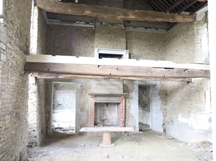 Detached Country House To Renovated