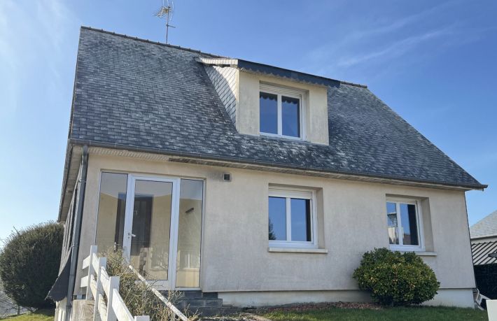 Detached House with Garden