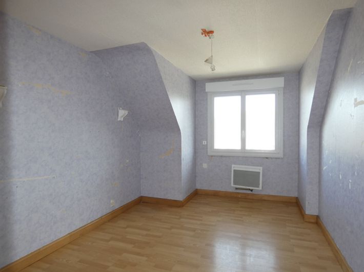 Detached House with Garden