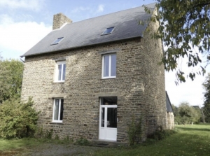 Detached Country House with Outbuilding