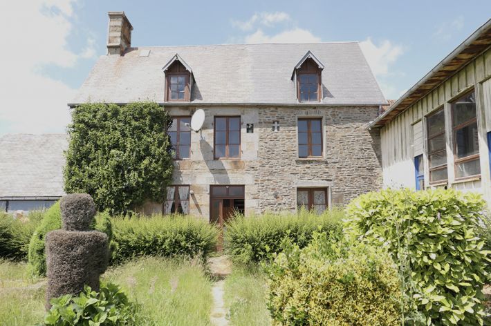 SLD02647 - Sold By Cle France