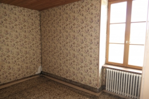 SLD02647 - Sold By Cle France