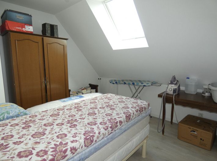 Stunning Detached House in Lovely Gardens