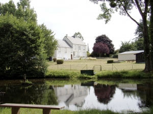 Main House with Guest Gite and Lake