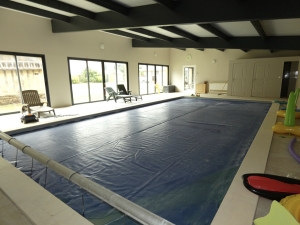 Detached Country House with Indoor Pool