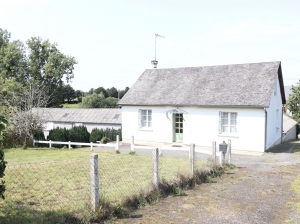 Detached Country House with Outbuilding