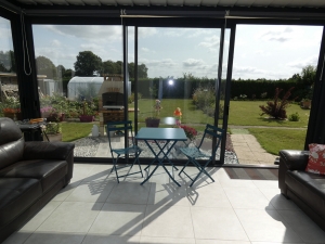 Lovely Detached Country House with Conservatory and Garden