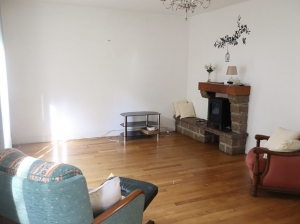 Detached House with Garden in Nice Location
