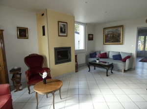 Lovely Detached Country House with Lovely Garden