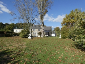 Lovely Detached Country House with Lovely Garden