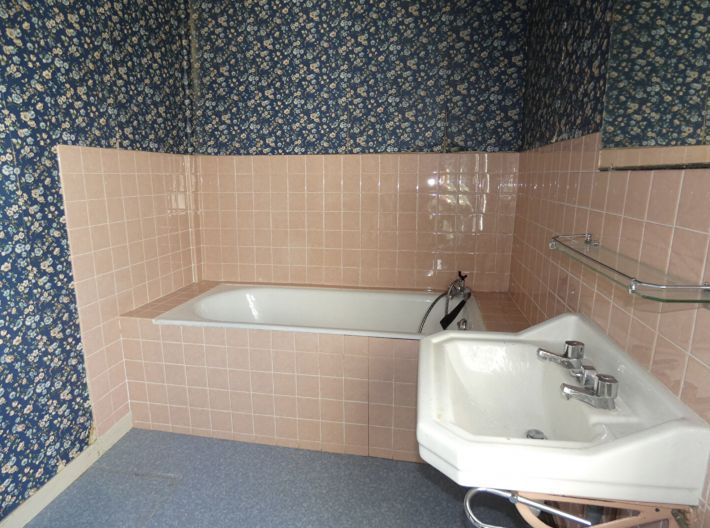 Town House with Neat Garden