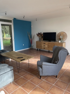 Detached Country House with Landscaped Garden