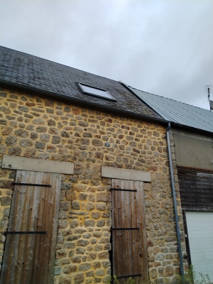 Detached Country House with Landscaped Garden