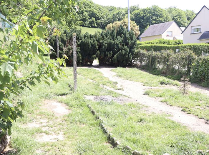 Detached House with Garden in Nice Location