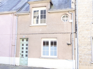 Town House with Neat Garden