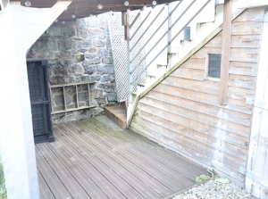 Town House with Neat Garden