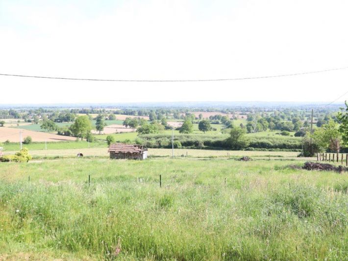 Detached Country House with Large Garden