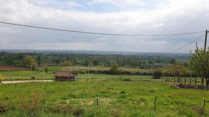 Detached Country House with Large Garden