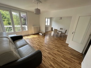 Forth Floor Apartment with Balcony