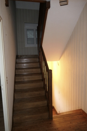 Town House With Courtyard Garden