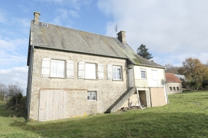 Detached Country House with Outbuilding