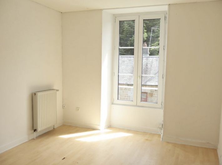 Town House With Courtyard Garden
