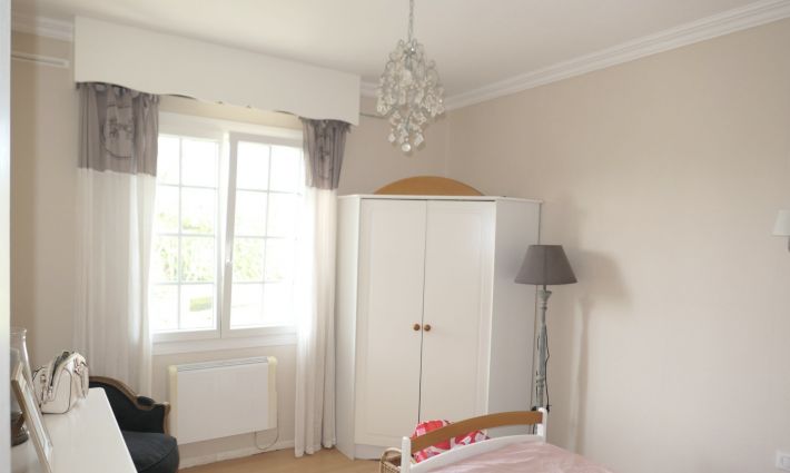 Detached House with Large Garden