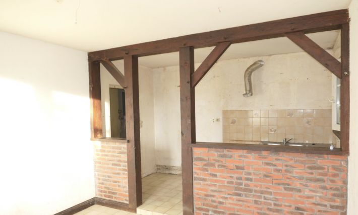 Detached House with Strong Potential and Garden