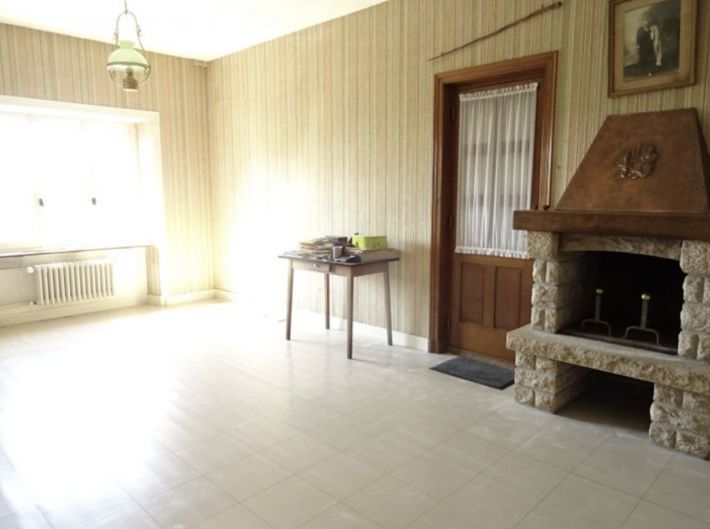 Detached House with Garden