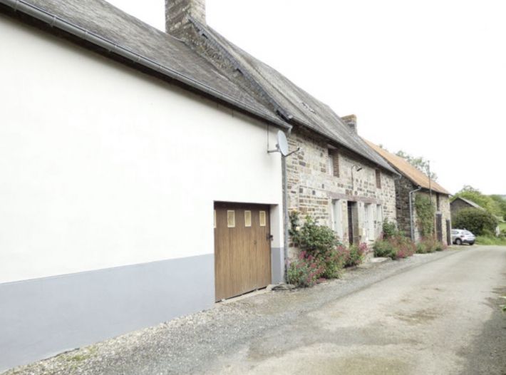 Detached Country Cottage with Character and Open View