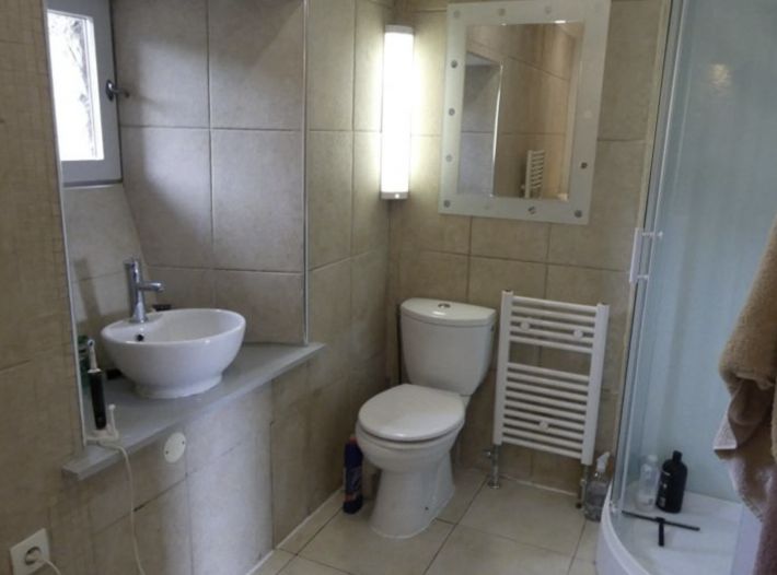 Main House and Detached Guest Gite