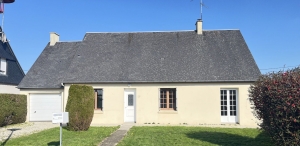 Detached House with Landscaped Garden