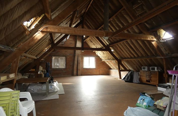 Detached House with Landscaped Garden