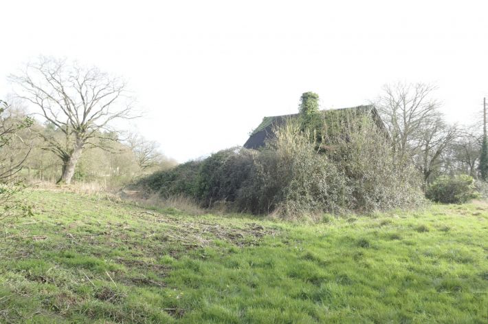 Detached Country House to Renovate